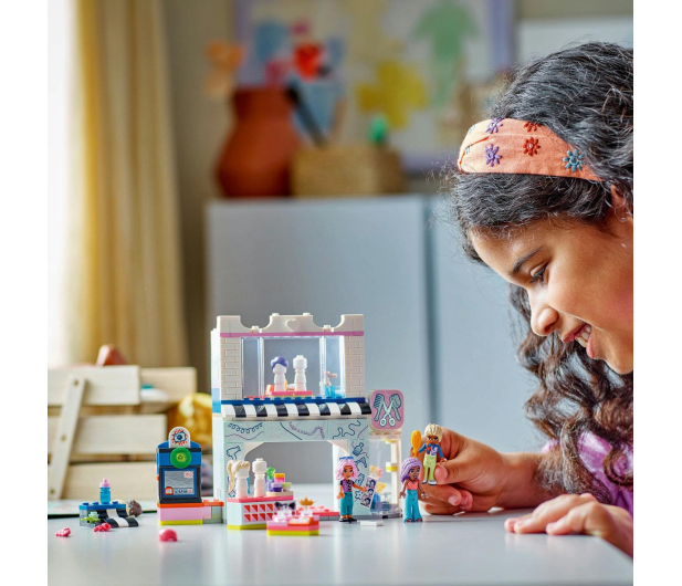 LEGO Friends 42662 Salon fryzjerski i sklep z ozdobami - 1284217 - zdjęcie 14
